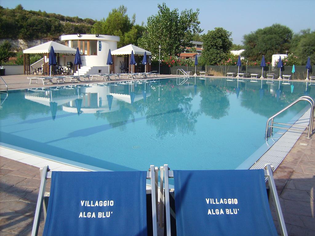 Villaggio Alga Blu - Piscina05